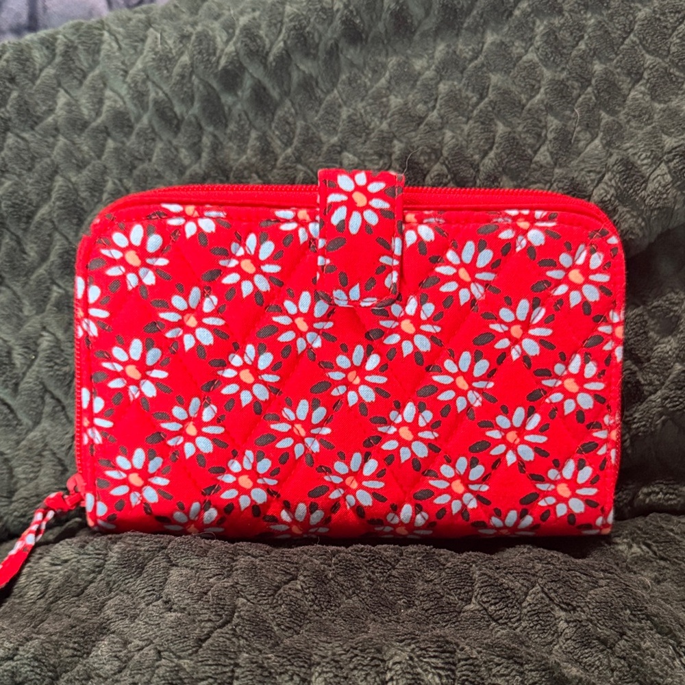 Red floral pattern Vera Bradley wallet